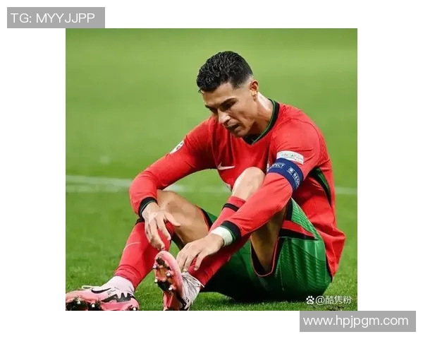 足球明星们热议C罗的传奇生涯与影响力分析 足球明星们热议C罗的传奇生涯与影响力分析